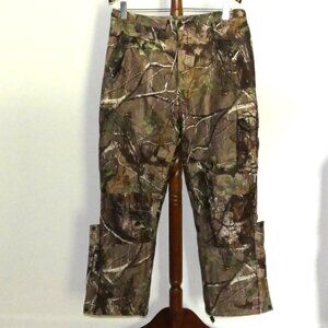 Bushmaster Realtree camouflage insulated cargo hunting pants
